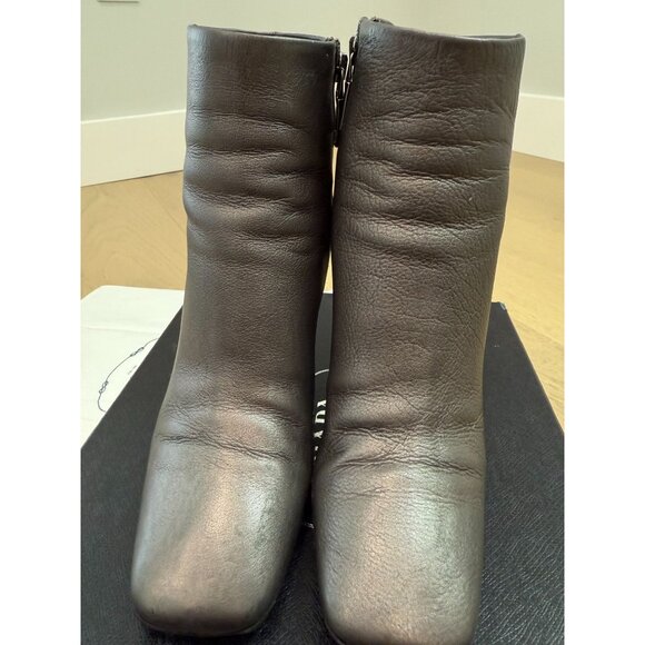 Vintage from 1999 Collection Genuine Leather Prada Ankle Boots, size 37 - Picture 14 of 16